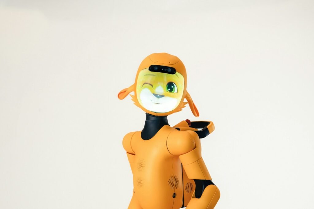 AI robot representing a comparison of ChatGPT, Gemini and Claude